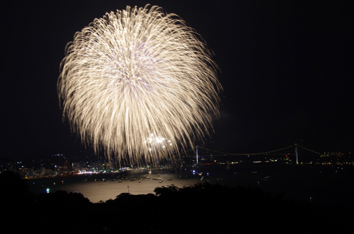 関門海峡花火大会 一尺玉